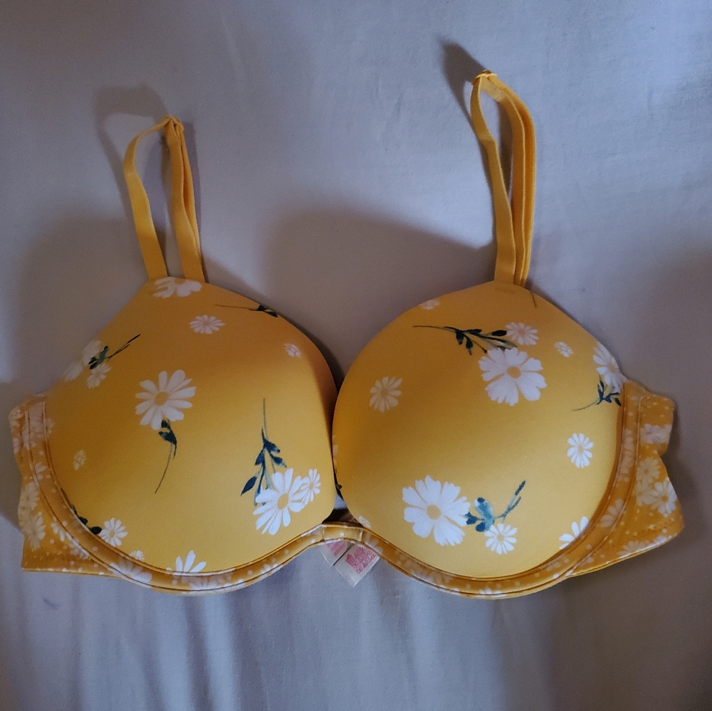 PINK Victoria's Secret Push Up Bra